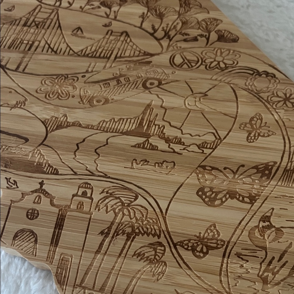 CUTTING
& SERVING
BOARD
Hand wash only with warm water and mild detergent - Picture 6 of 13